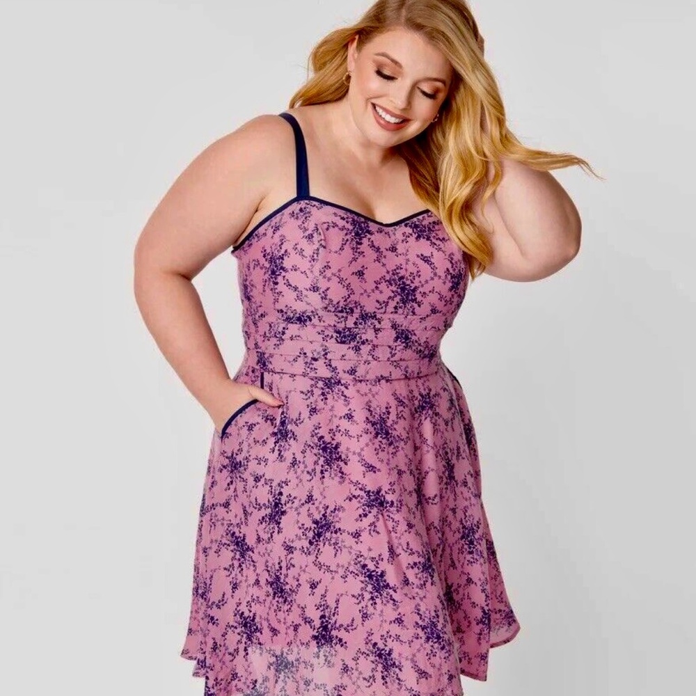 Unique Vintage Plus Size Floral Print Flare Dress – With Pockets!